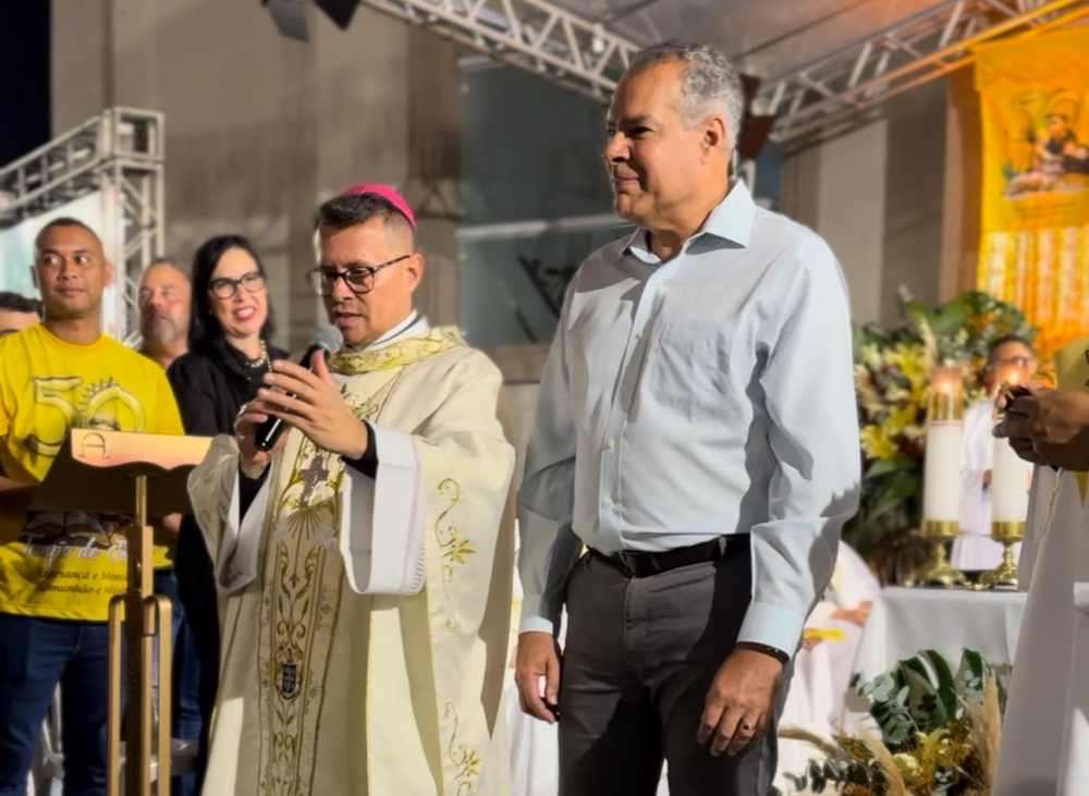 Alagoinhas Prefeitura Inaugura Iluminação Cênica Da Catedral De Santo